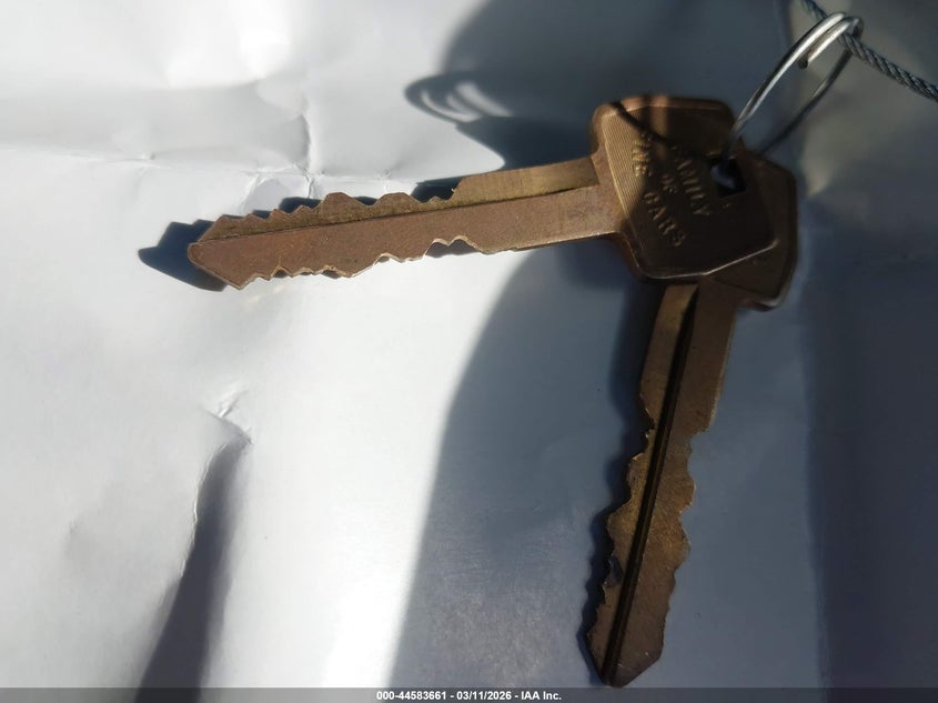 1992 Ford Crown Victoria S VIN: 2FALP72W8NX236719 Lot: 44583661