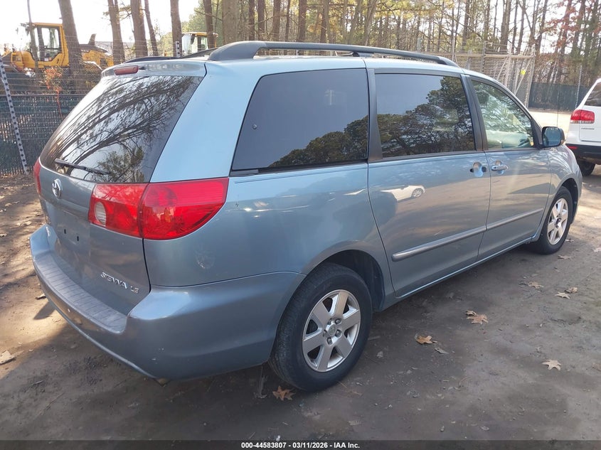 2007 Toyota Sienna Le