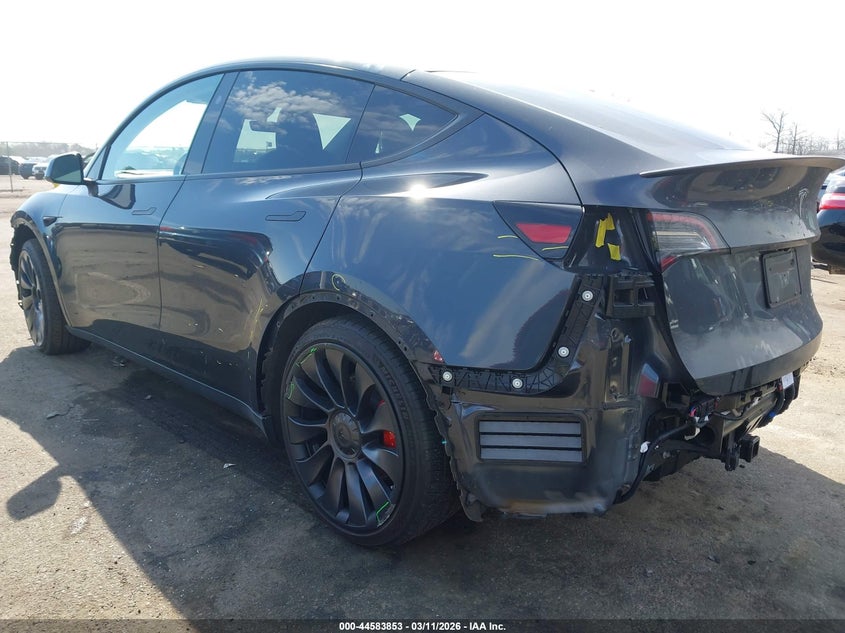 2024 TESLA MODEL Y ELECTRIC(VIN: 7SAYGDEF0RF036131