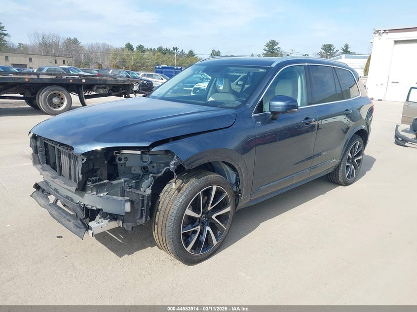 2022 Volvo Xc90 T6 Momentum 7 Passenger
