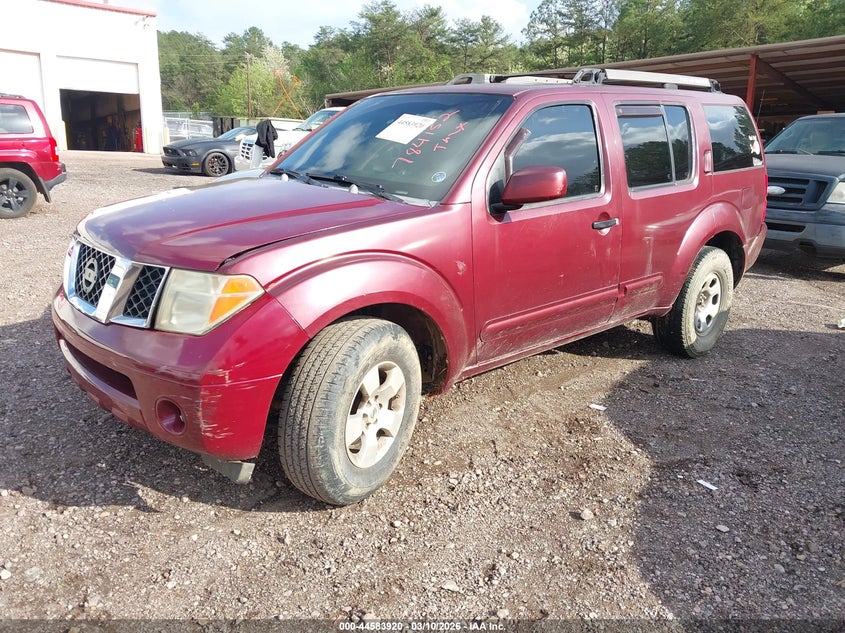 2005 Nissan Pathfinder Se
