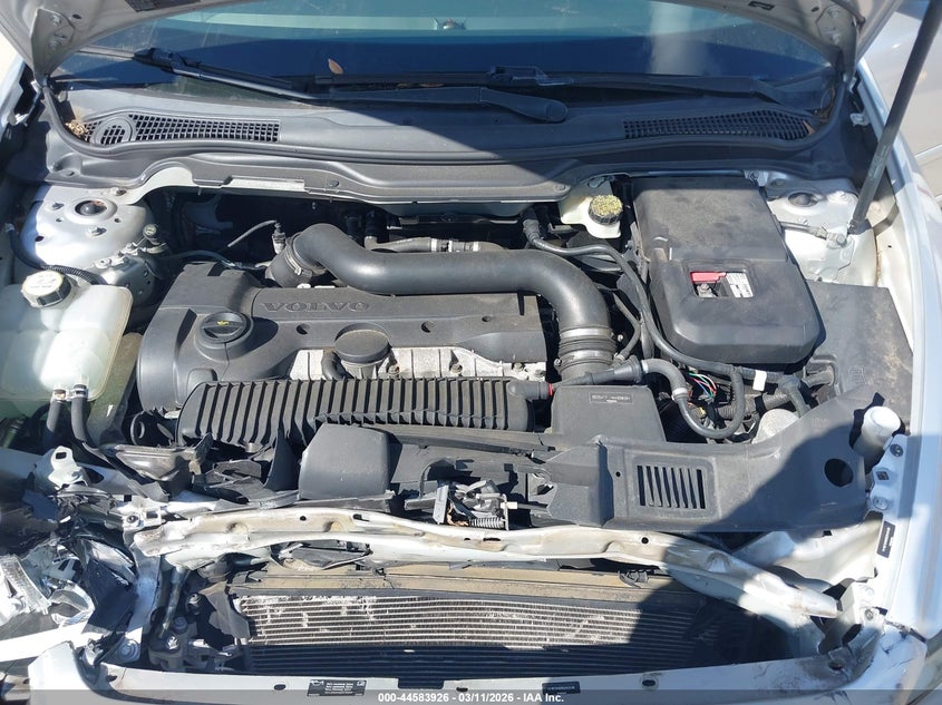 2011 Volvo S40 T5/T5 R-Design VIN: YV1672MS5B2543438 Lot: 44583926