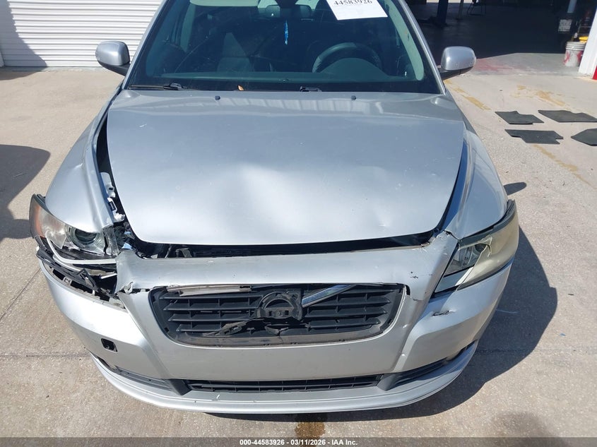 2011 Volvo S40 T5/T5 R-Design VIN: YV1672MS5B2543438 Lot: 44583926