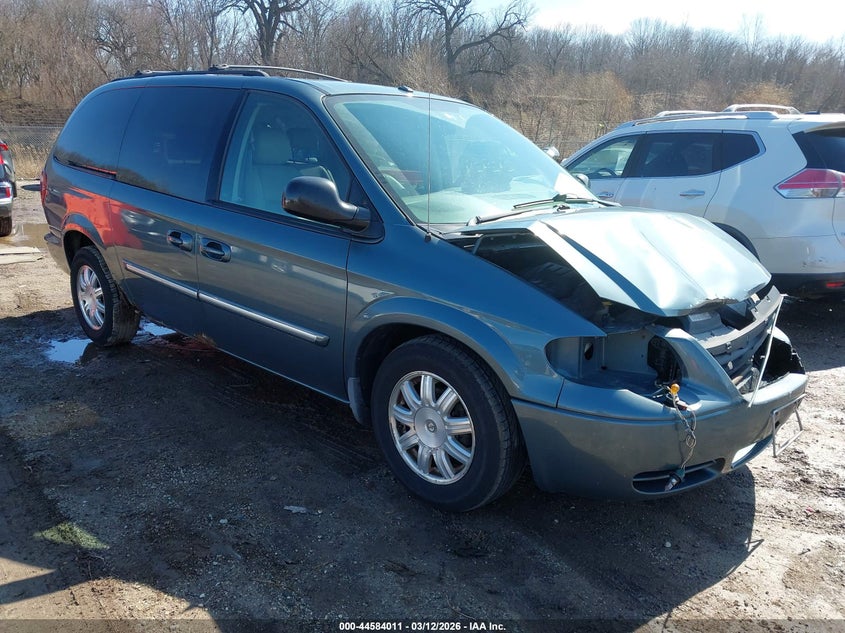 2006 Chrysler Town & Country Touring