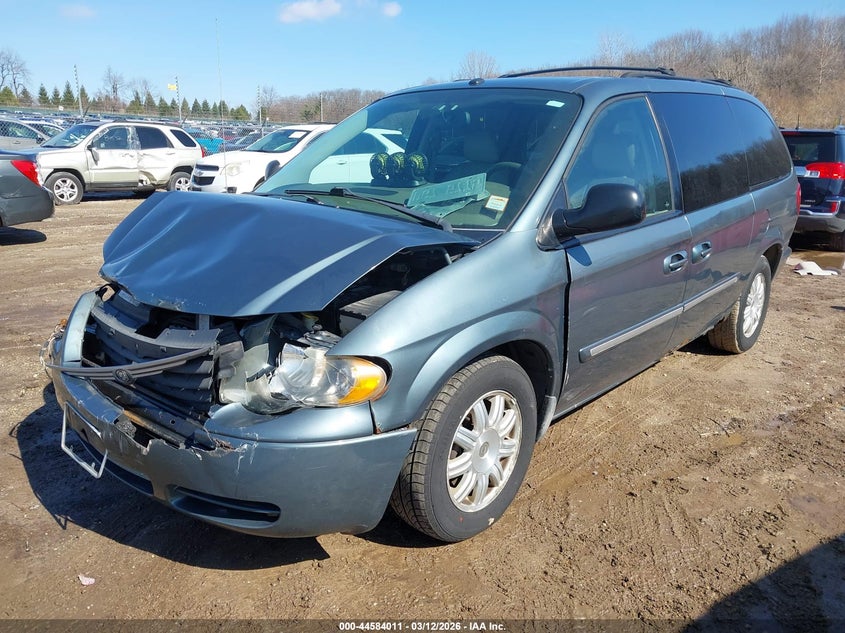 2006 Chrysler Town & Country Touring