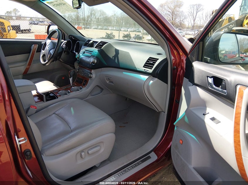 2010 Toyota Highlander Limited V6