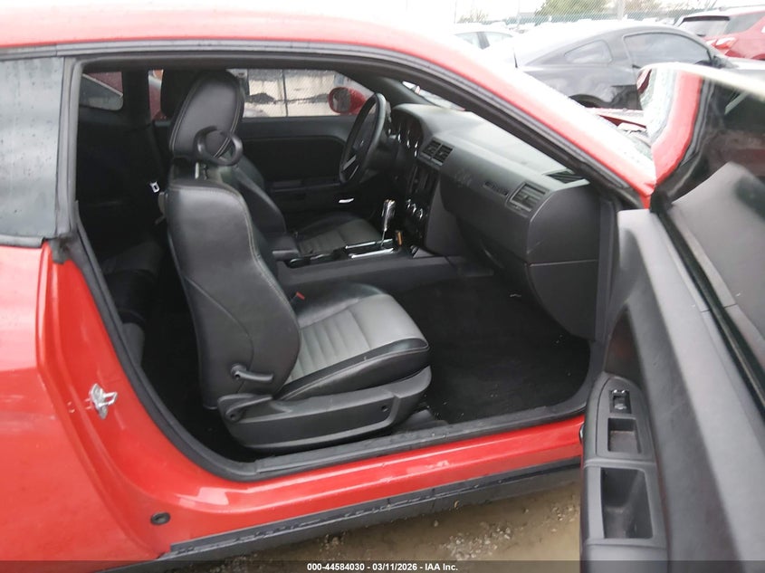 2010 Dodge Challenger Se