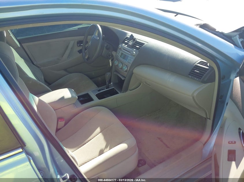 2009 Toyota Camry Le