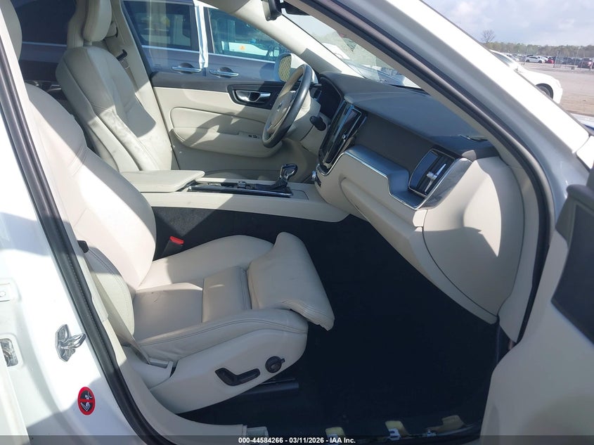 2019 Volvo Xc60 T5 Momentum