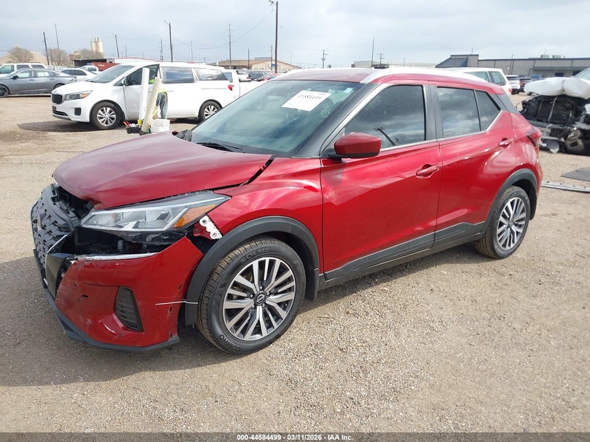 2022 Nissan Kicks Sv Xtronic Cvt