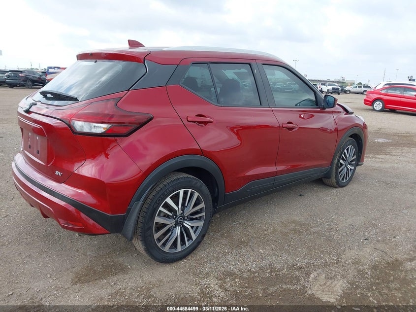 2022 Nissan Kicks Sv Xtronic Cvt