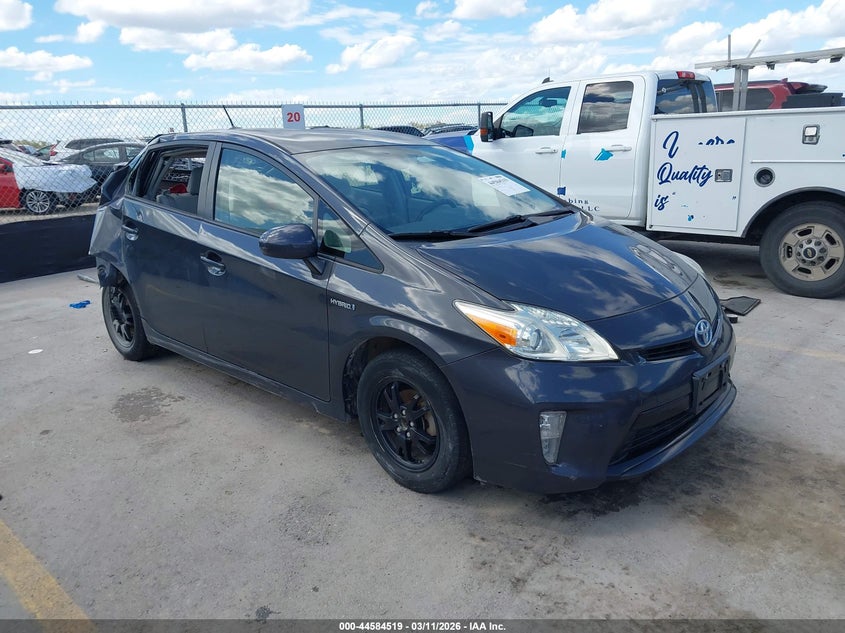 2014 Toyota Prius Three