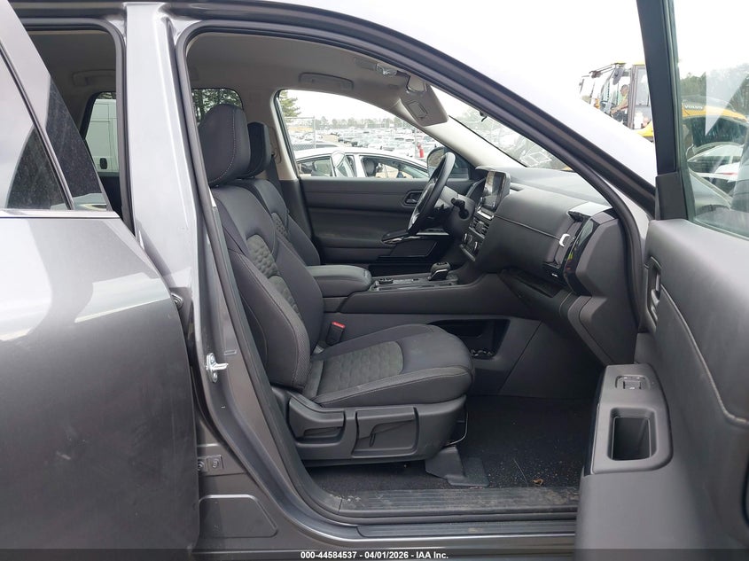 2025 Nissan Pathfinder S 4Wd