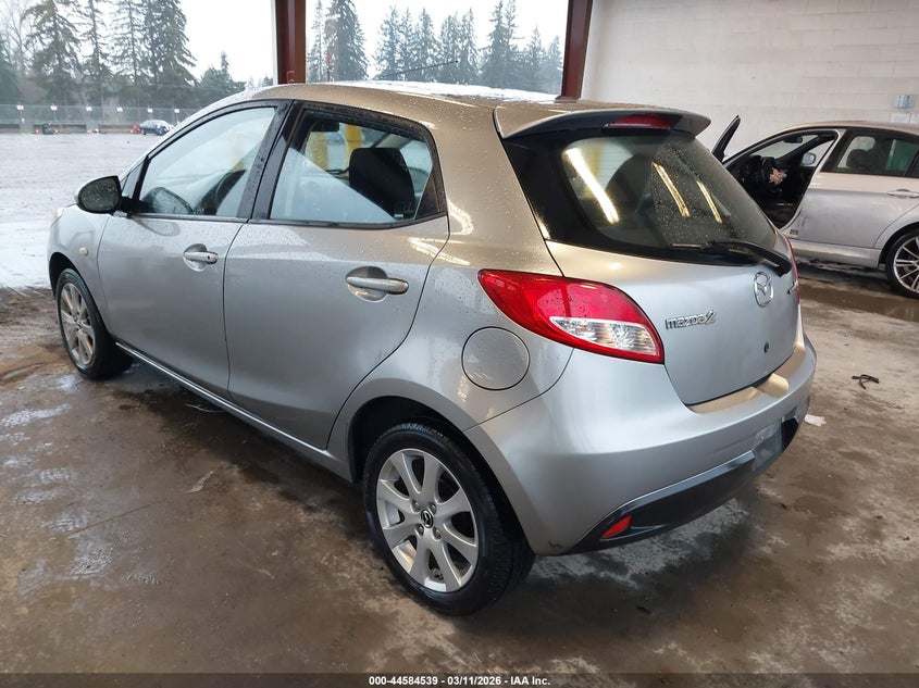 Vin: jm1de1lz5d0156379, lot: 45081443, mazda mazda2 touring 20133