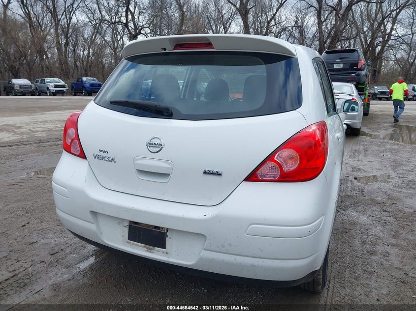 2012 Nissan Versa 1.8 S