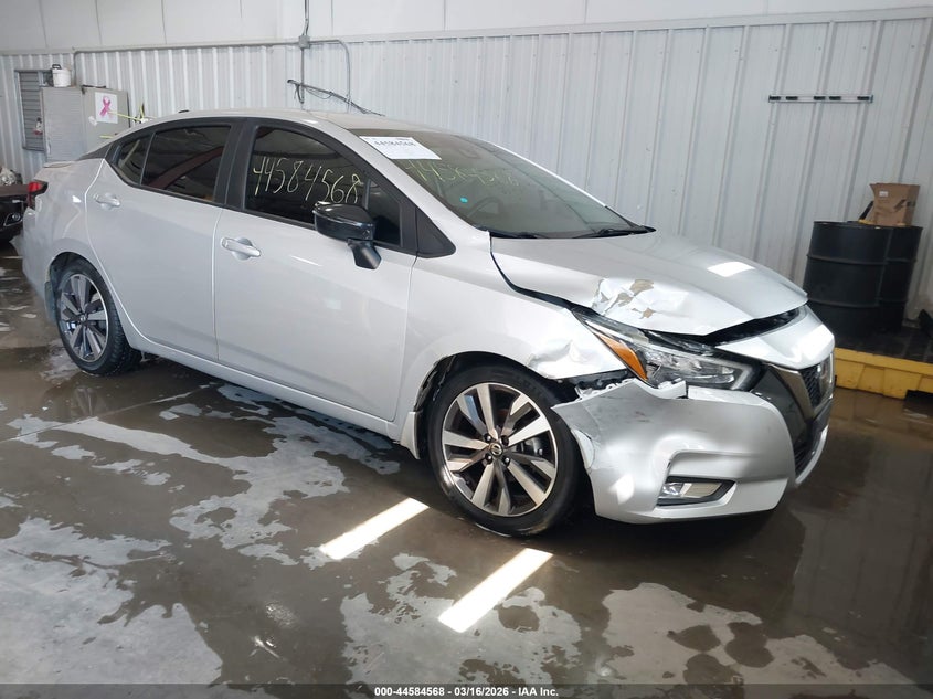 2020 NISSAN VERSA SR XTRONIC CVT
