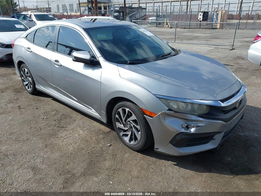 19XFC2F70JE205781 2018 Honda Civic Ex auction photo 1