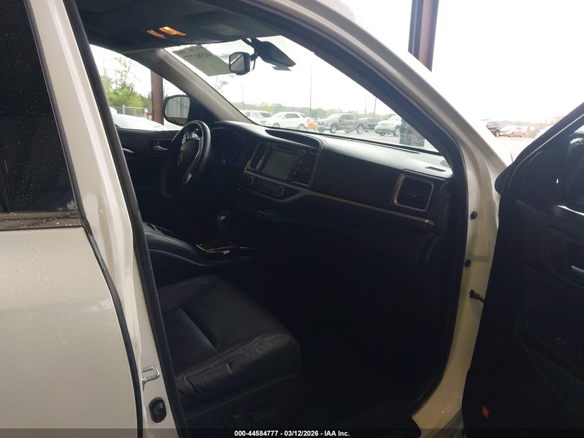 2014 Toyota Highlander Limited Platinum V6