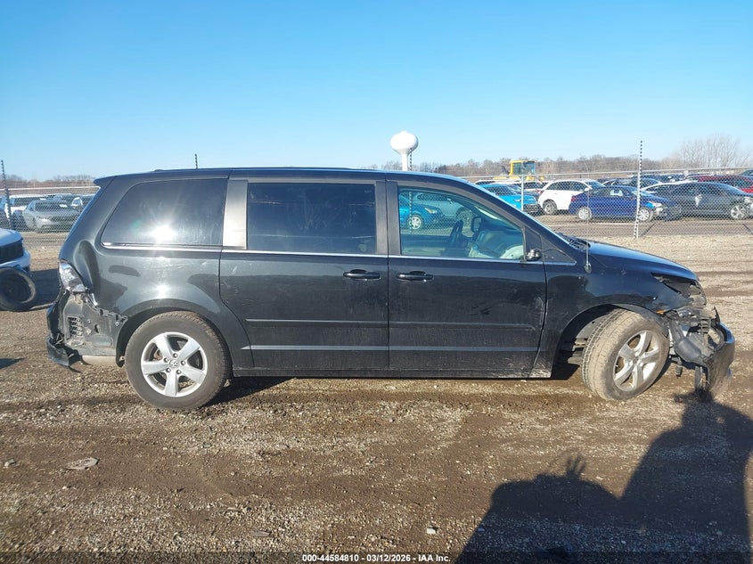 2010 Volkswagen Routan Se VIN: 2V4RW3D10AR424463 Lot: 44584810