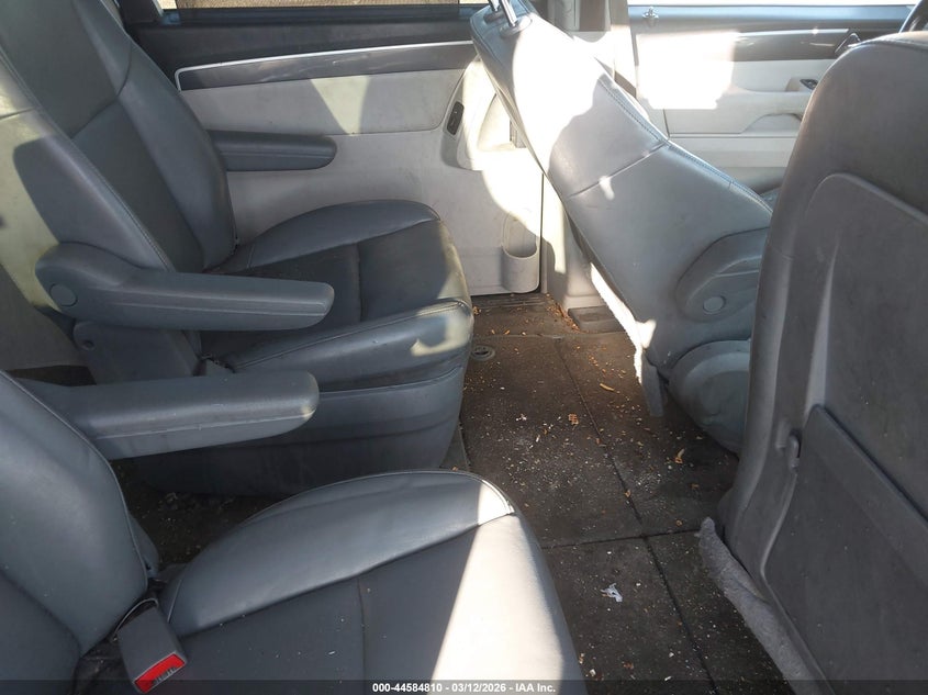 2010 Volkswagen Routan Se VIN: 2V4RW3D10AR424463 Lot: 44584810