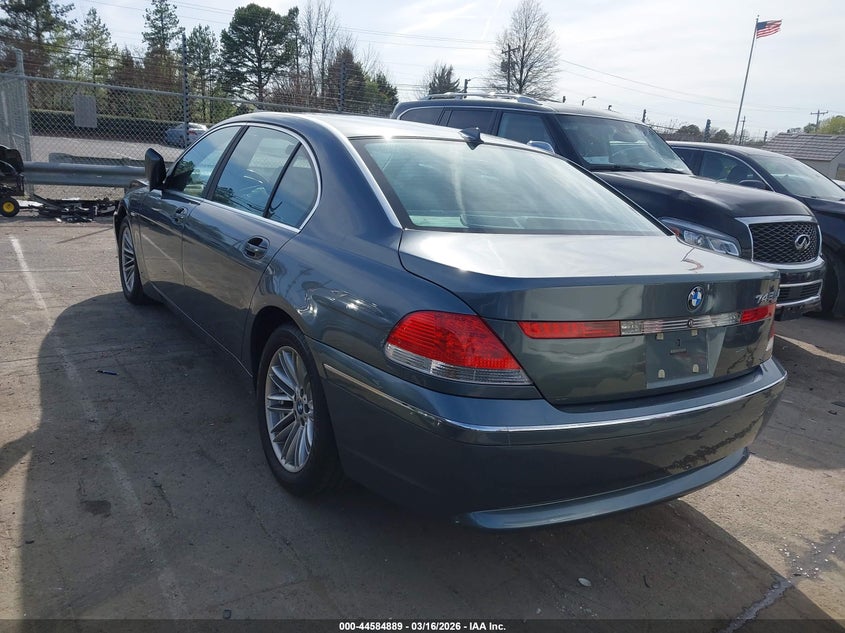 2003 BMW 745