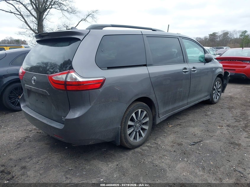 2018 Toyota Sienna Xle 7 Passenger