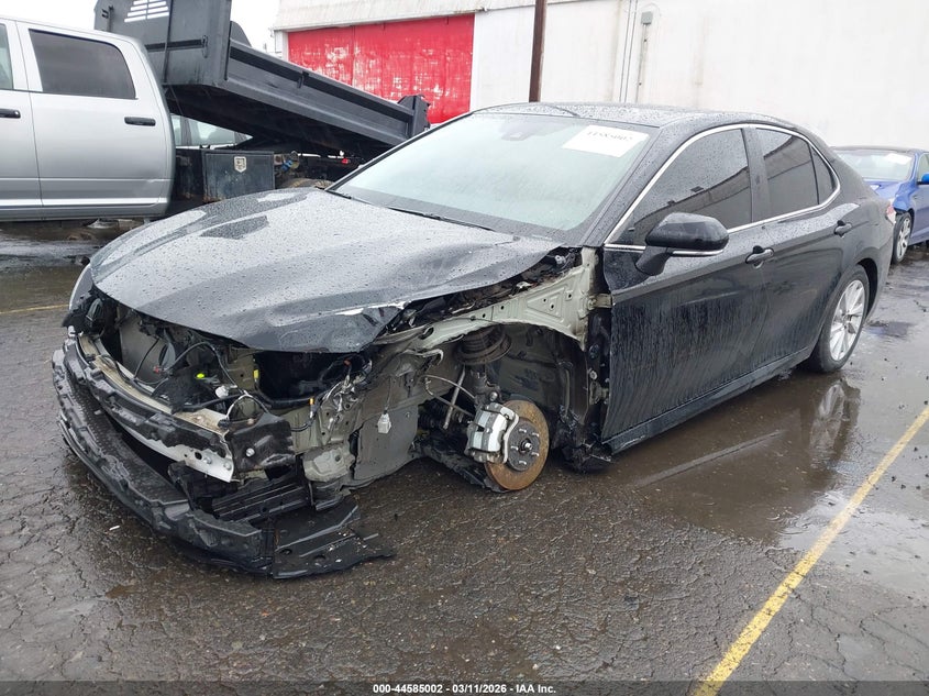 2022 Toyota Camry Le Awd
