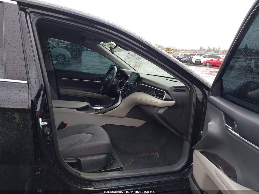 2022 Toyota Camry Le Awd