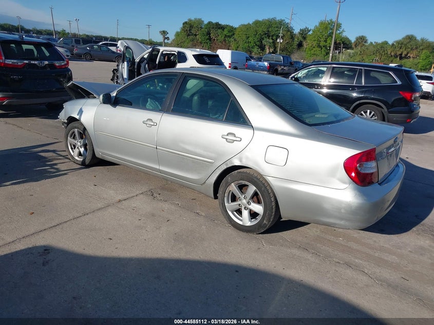 2004 Toyota Camry Le