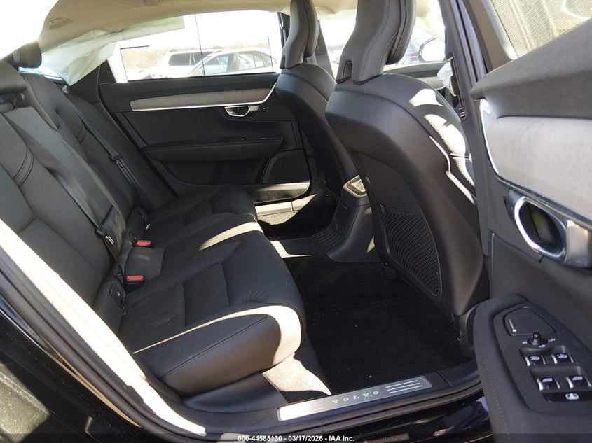 VOLVO S90 PLUG-IN HYBRID 2025 VIN LVYH60AE4SP441094
