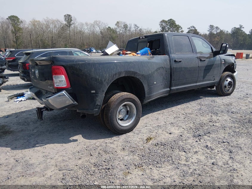 2024 Ram 3500 Ram Tradesman 4X4 8' Box black Lot 111044585190 Vin 3C63RRGL1RG256333