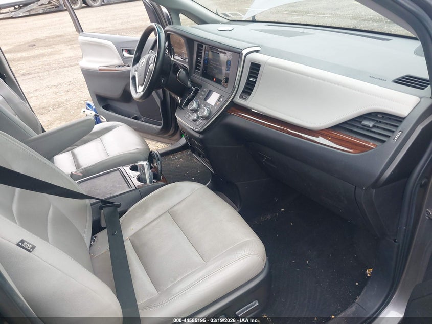 2015 Toyota Sienna Limited Premium 7 Passenger