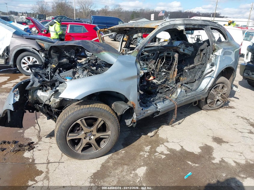 2012 Volvo Xc60 T6 R-Design