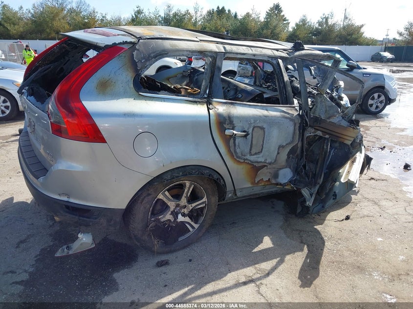 2012 Volvo Xc60 T6 R-Design