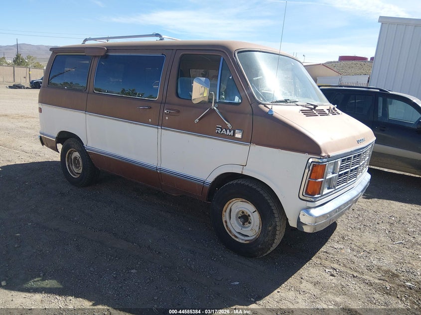 1983 Dodge Ram Wagon B150