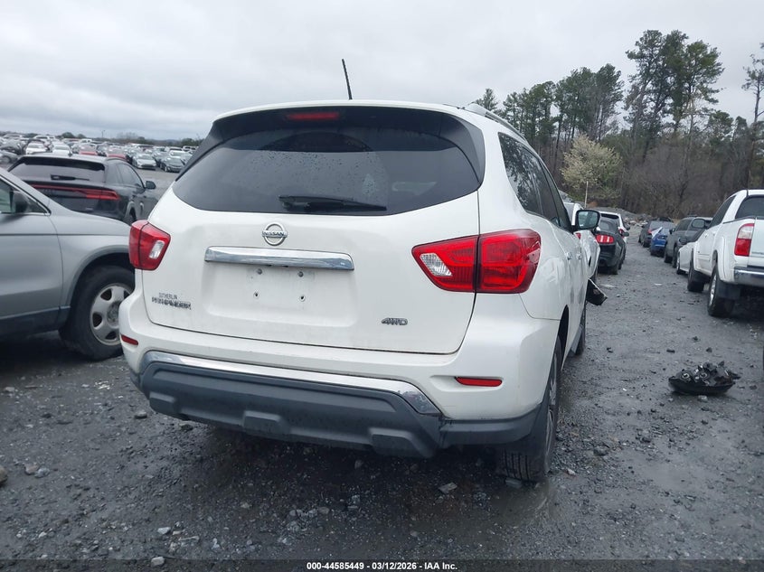 2018 Nissan Pathfinder S