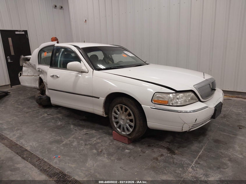 2007 Lincoln Town Car Signature