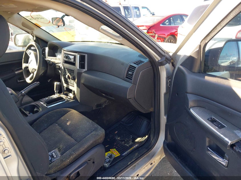 2010 Jeep Grand Cherokee Laredo