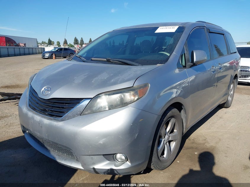 2011 Toyota Sienna Le V6