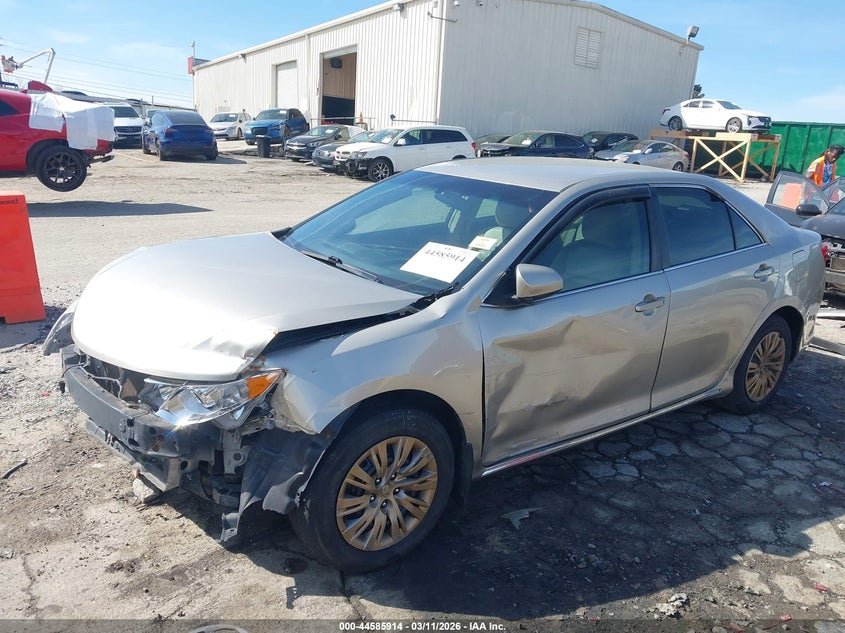 2014 Toyota Camry Le