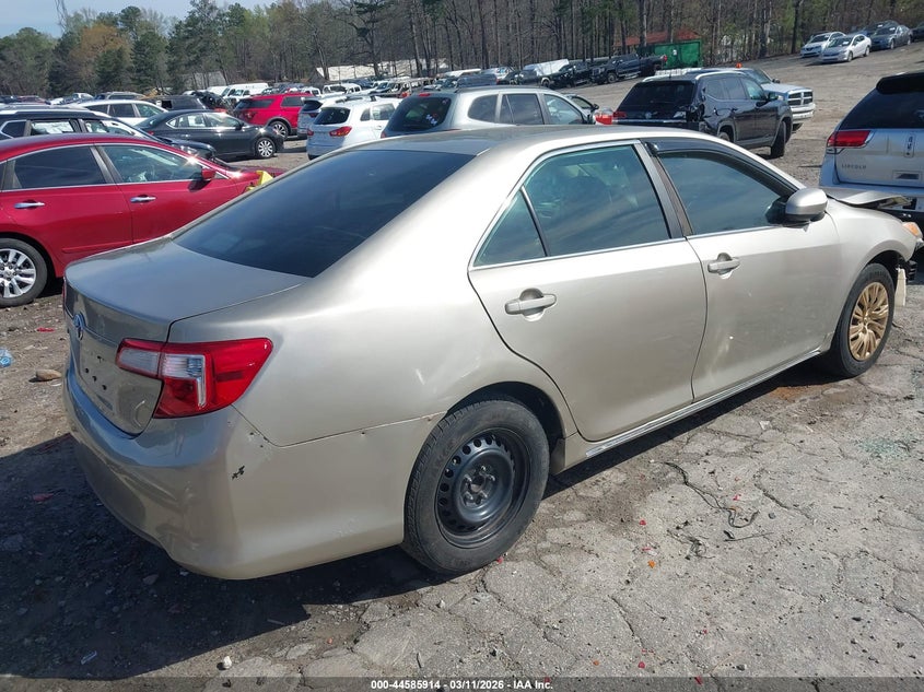 2014 Toyota Camry Le