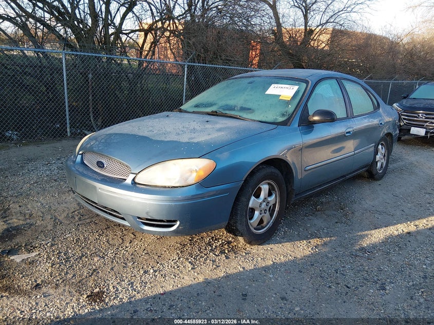 2005 Ford Taurus Se
