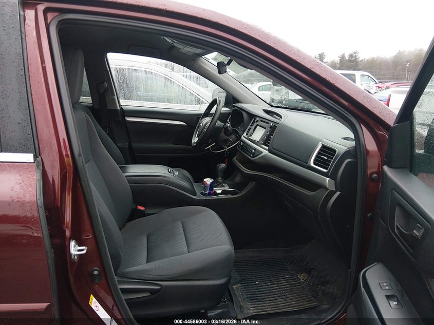 2017 Toyota Highlander Le