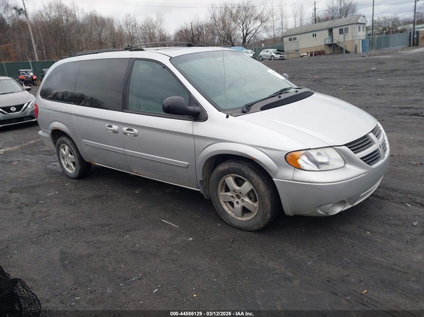 2005 Dodge Grand Caravan Sxt