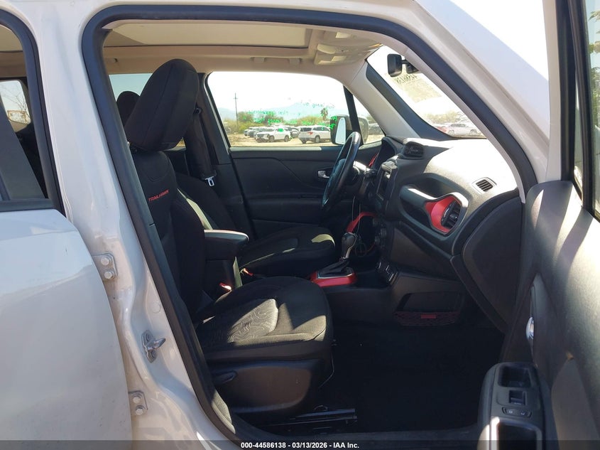 2019 Jeep Renegade Trailhawk 4X4