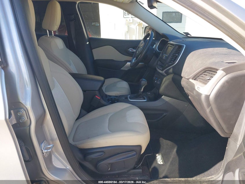 2017 Jeep Cherokee Sport