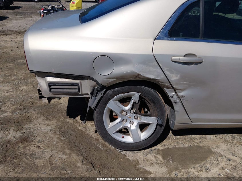 2010 CHEVROLET MALIBU auction photo 6