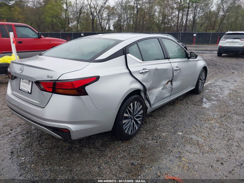 2024 Nissan Altima Sv Fwd