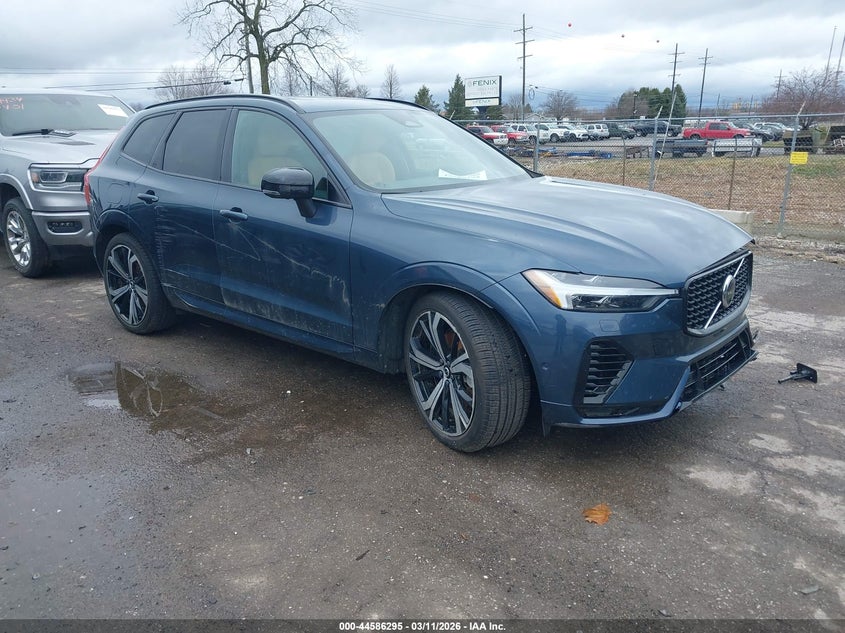 2024 Volvo Xc60 Recharge Plug-In Hybrid T8 Ultimate Dark Theme