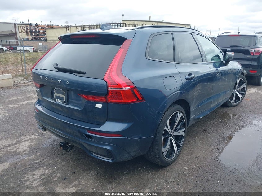 2024 Volvo Xc60 Recharge Plug-In Hybrid T8 Ultimate Dark Theme